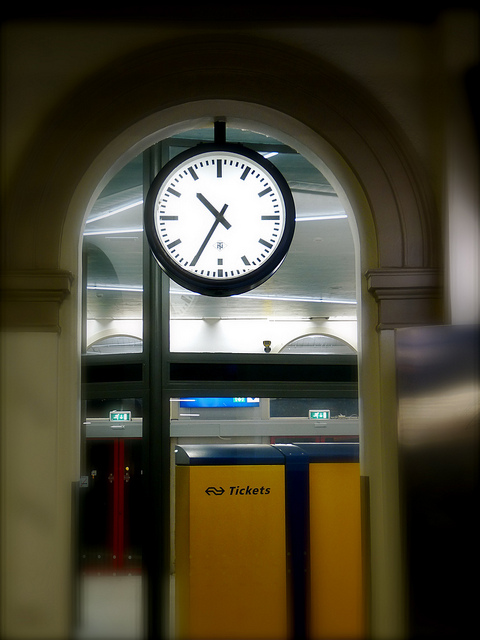 Stationsklok; foto: Arjan Richter