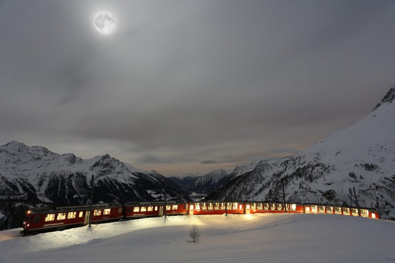 Tijdens de kerstvakantie zijn er gloednieuwe afleveringen van Rail Away te zien (Foto: EO)