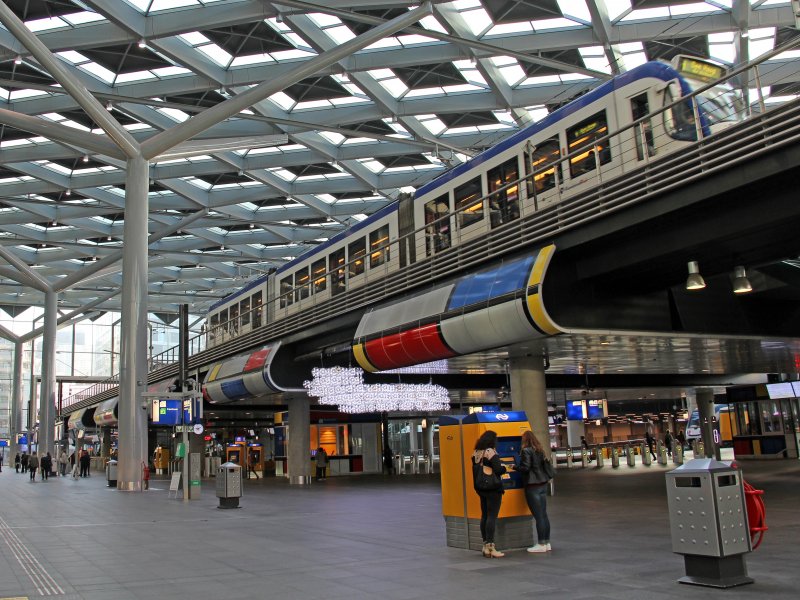 Hinder op station Den Haag vanwege actievoerders op het spoor
