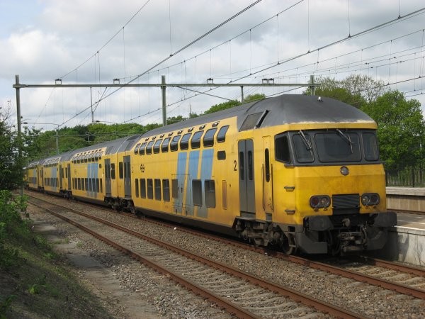 Treinverkeer Eindhoven en Venlo gestremd vanwege een defecte trein