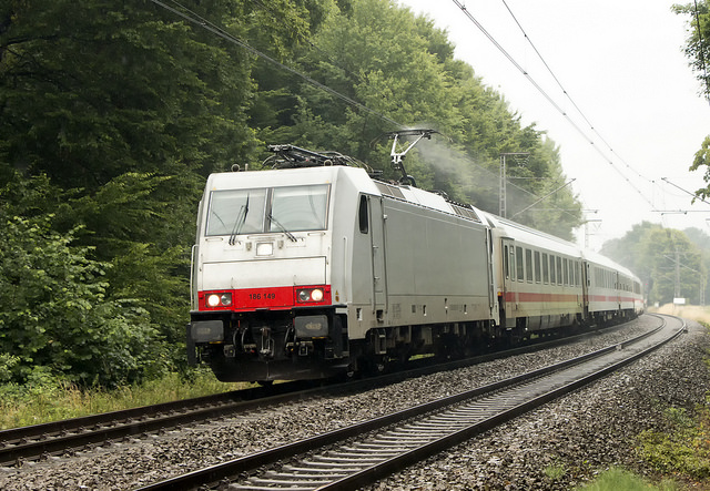 Treinverkeer Hilversum vrijdagochtend ontregeld geweest na treinbrandje