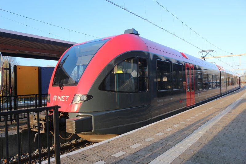 De werkzaamheden aan de nieuwe reizigerstunnel op station Gorinchem gaan door (Foto: Treinenweb)