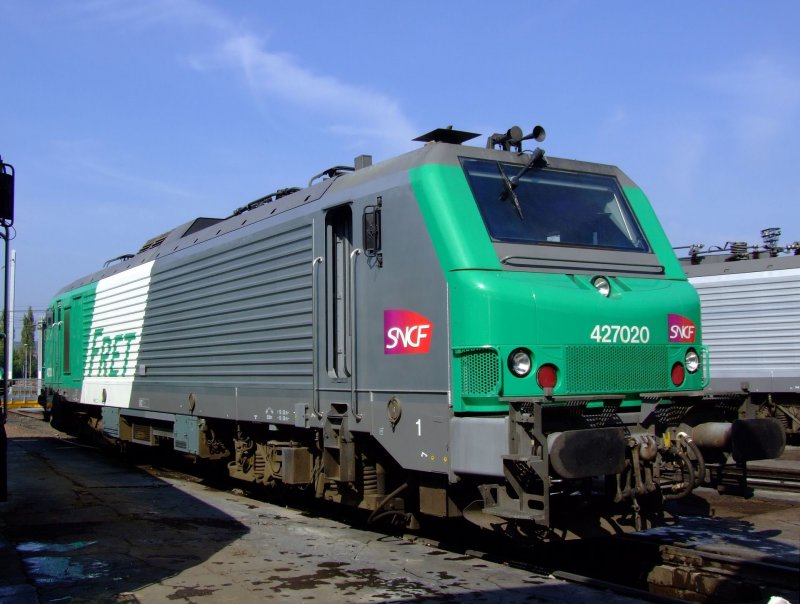 Een Alstom Prima BB 27000 van de SNCF (Foto: Alf van Beem)