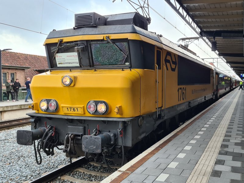 Veel animo bij afscheidsrit NS 1700-serie locomotieven 