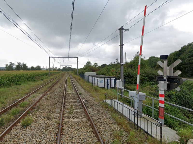 Een deel van het spoor tussen Luik en Eijsden moet nog vervangen worden na de wateroverlast van afgelopen week. (Foto: Google Streetview (Archief))