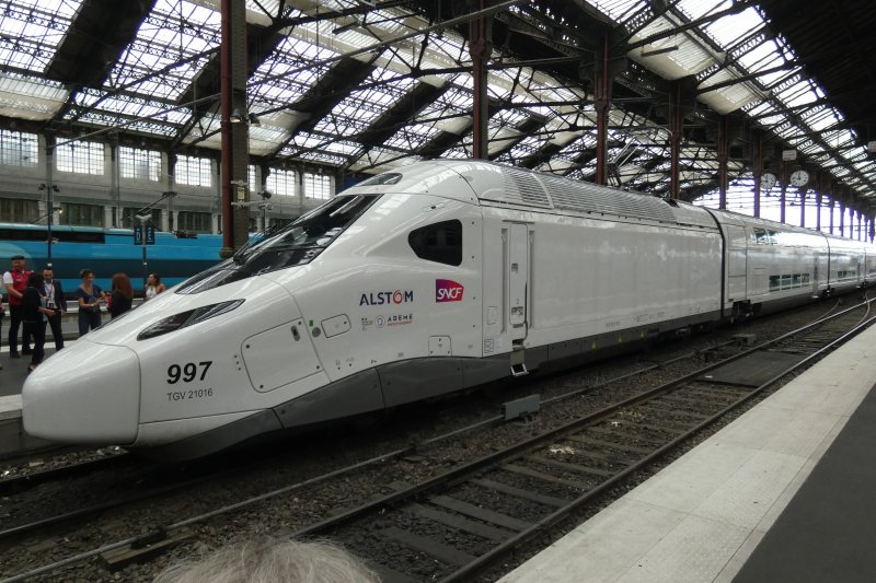 Een testtrein van de SNCF die in de toekomst gebruikt zal worden, maar mogelijk niet beperkt zal zijn tot in Frankrijk, maar ook in Itali. (Foto: Rmi Simonnin)