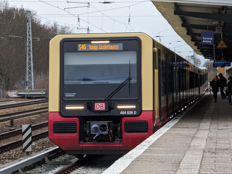 Een treinstel uit de 484-serie op de S-Bahn in Berlijn. (Foto: Versian)