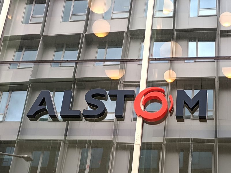 Alstom opent testlab voor simulaties voor spoorbeveiligingssystemen - Treinenweb