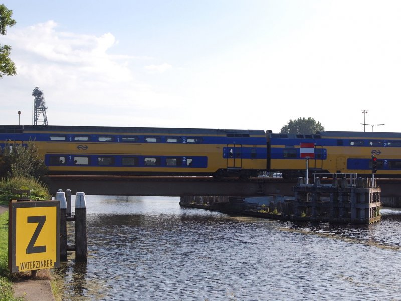 Vanaf 2026 zullen er tussen Alphen a/d Rijn en Bodegraven geen treinen rijden vanwege vervanging van de spoorbrug over de Gouwe. (Foto: H.P. Burger)