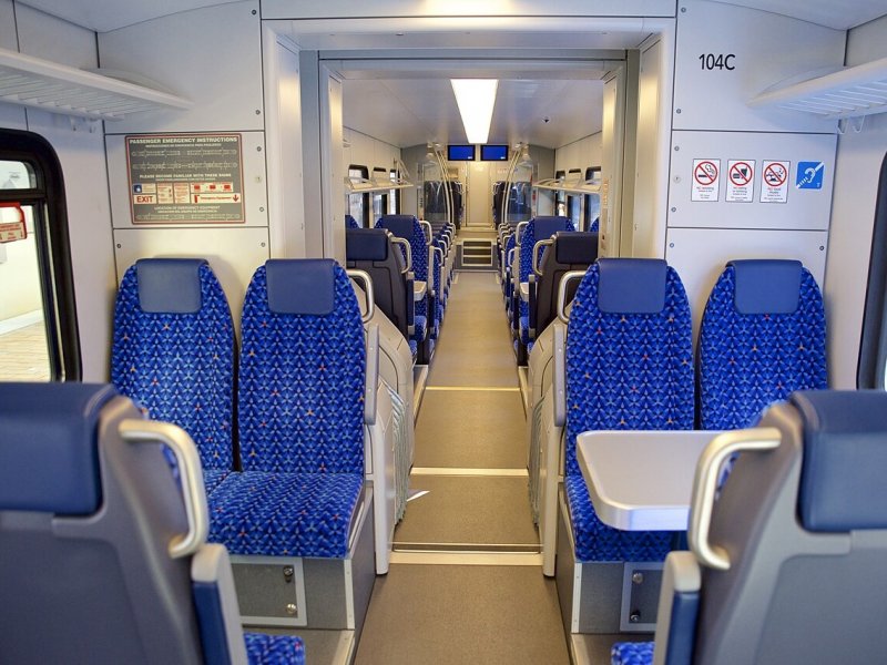 Het interieur van de FLIRT-trein. (Foto: Danazar)