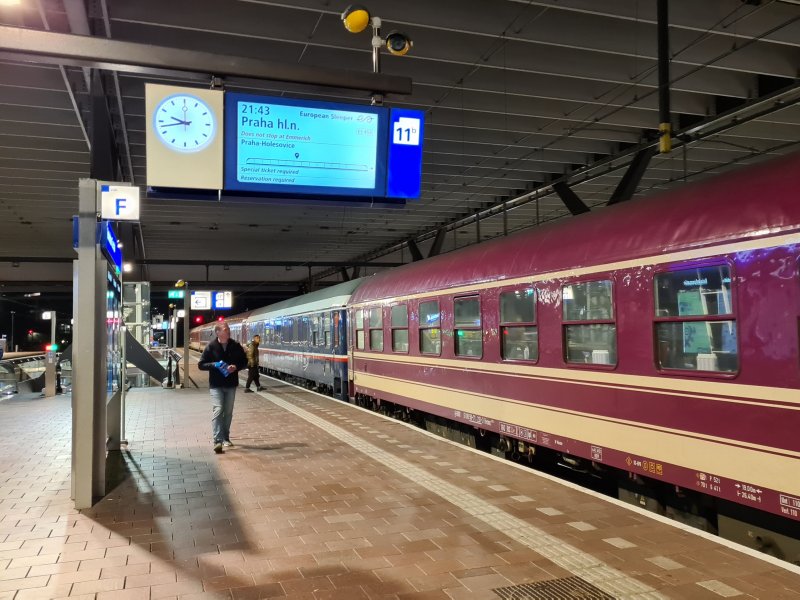 De European Sleepter nachttrein blijft volgend jaar ook naar Praag rijden. (Foto: Treinenweb.nl)