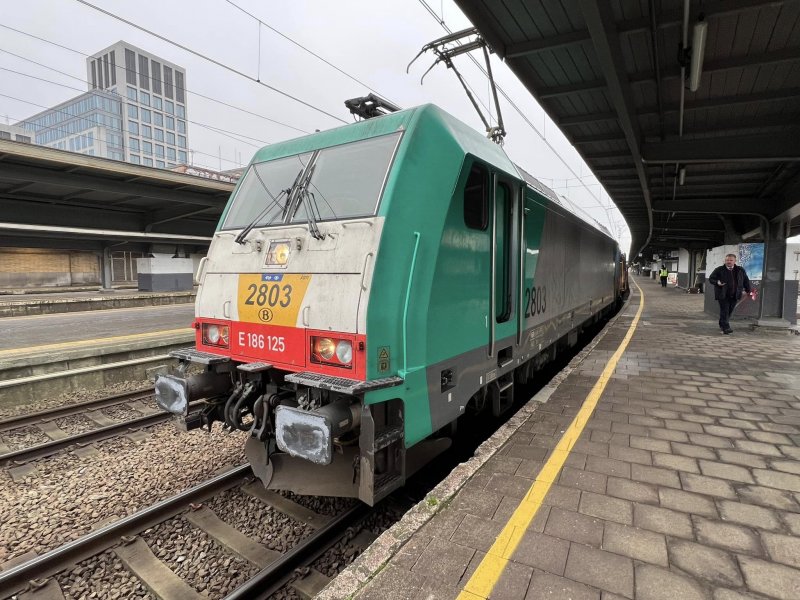 De locomotief die door de NMBS werd ingezet. De NS beschikt ook over twaalf locomotieven van dit type. (Foto: Steven Cockaert)