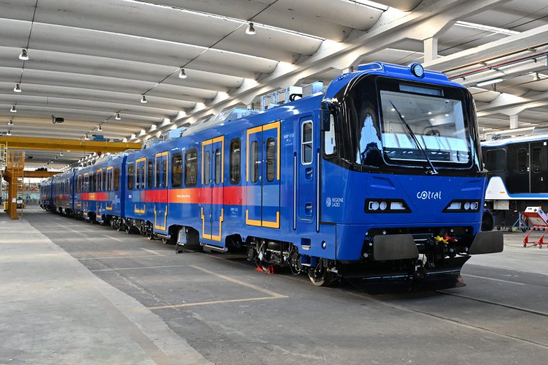 De nieuwe regionale trein van Titagarh-Firema in de fabriek. (Foto: Titagarh-Firema)