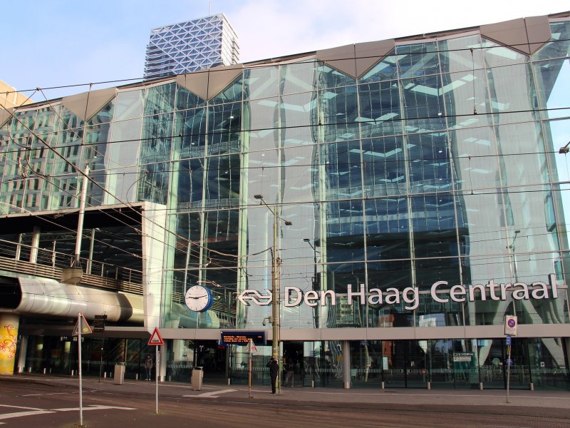 Het station van Den Haag heeft nu twee extra sporen erbij gekregen. (Foto: Fred Romero)